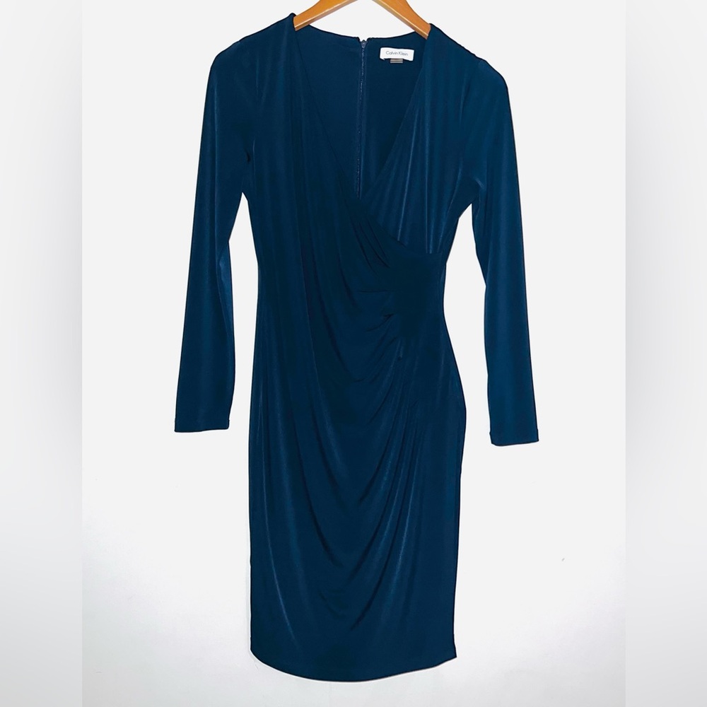 Calvin Klein Stretchy Ruched V-Neck Dress Sz 6